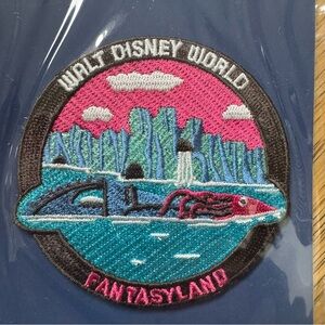 D23 EXCLUSIVE WALT DISNEY ARCHIVES COLLECTION DISNEY WORLD FANTASYLAND PATCH